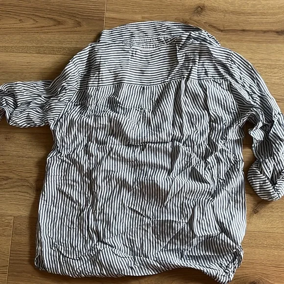 Blue button down - Picture 4 of 4